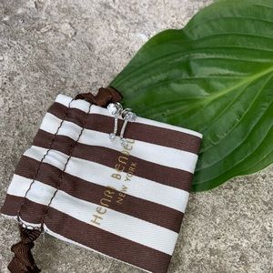 Henri Bendel Earrings••